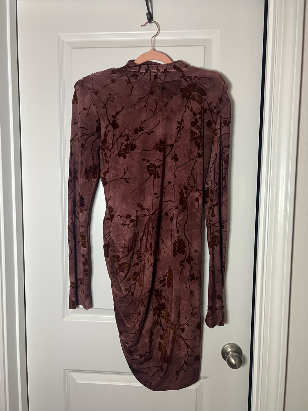 NWT PrettyLittleThing Long Sleeve Floral Velvet Dress in Mauve